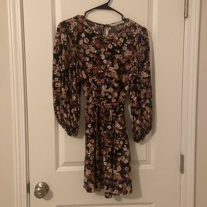 Abercrombie long sleeve black floral dress